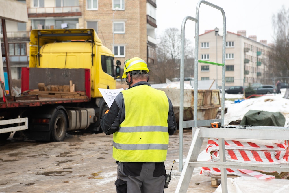 Panneau de chantier : quelle législation pour quelles informations ?
