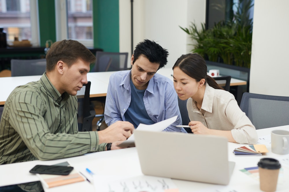 Contrat de travail en CDI : quelles clauses de confidentialité à inclure ?