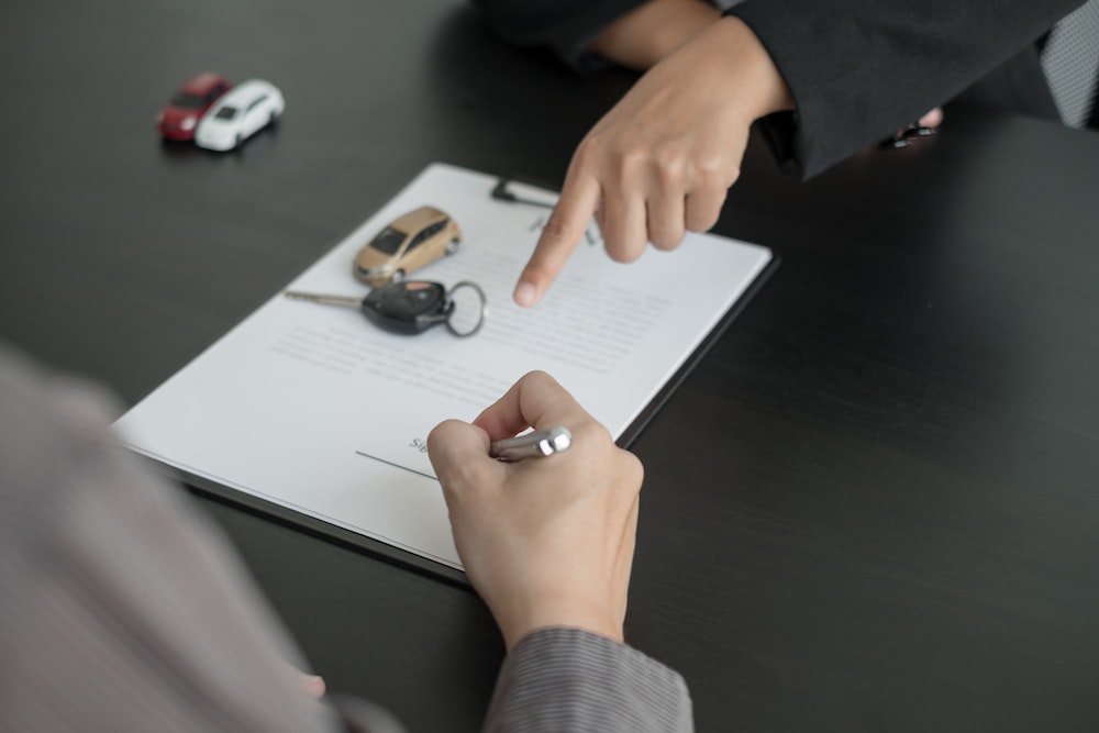 Le droit de résiliation de l'assurance jeune conducteur : un guide complet