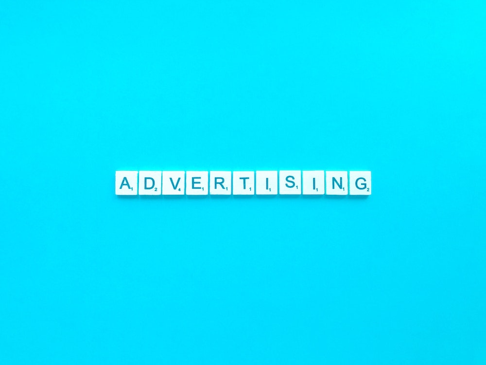 Naviguer dans le labyrinthe des règles légales de la publicité : Un guide à l'usage des professionnels
