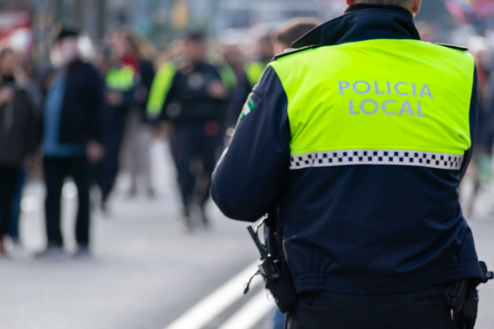 Porter plainte contre la police : comment défendre vos droits et obtenir justice