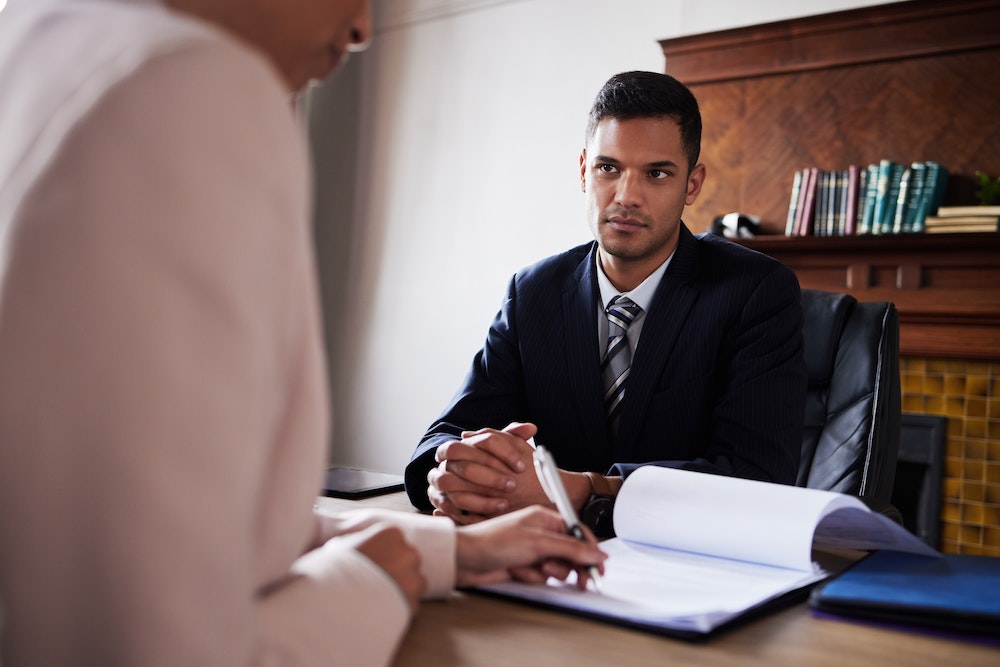 Informations obligatoires sur un Kbis : Décryptage et conseils par un avocat