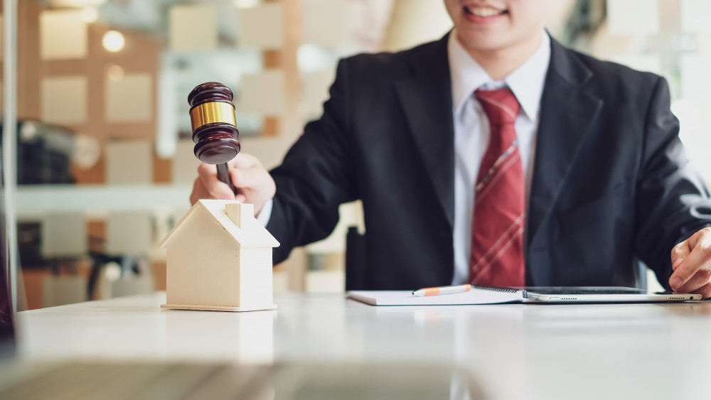 L'avocat en droit immobilier : un expert incontournable pour vos projets immobiliers