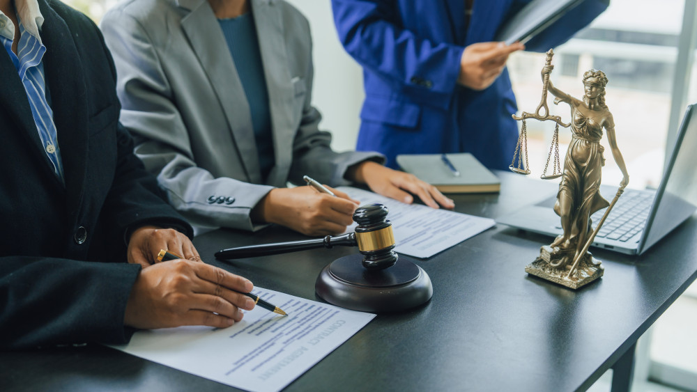 Le choix du bon cabinet juridique ou avocat : comment faire la différence entre les professionnels