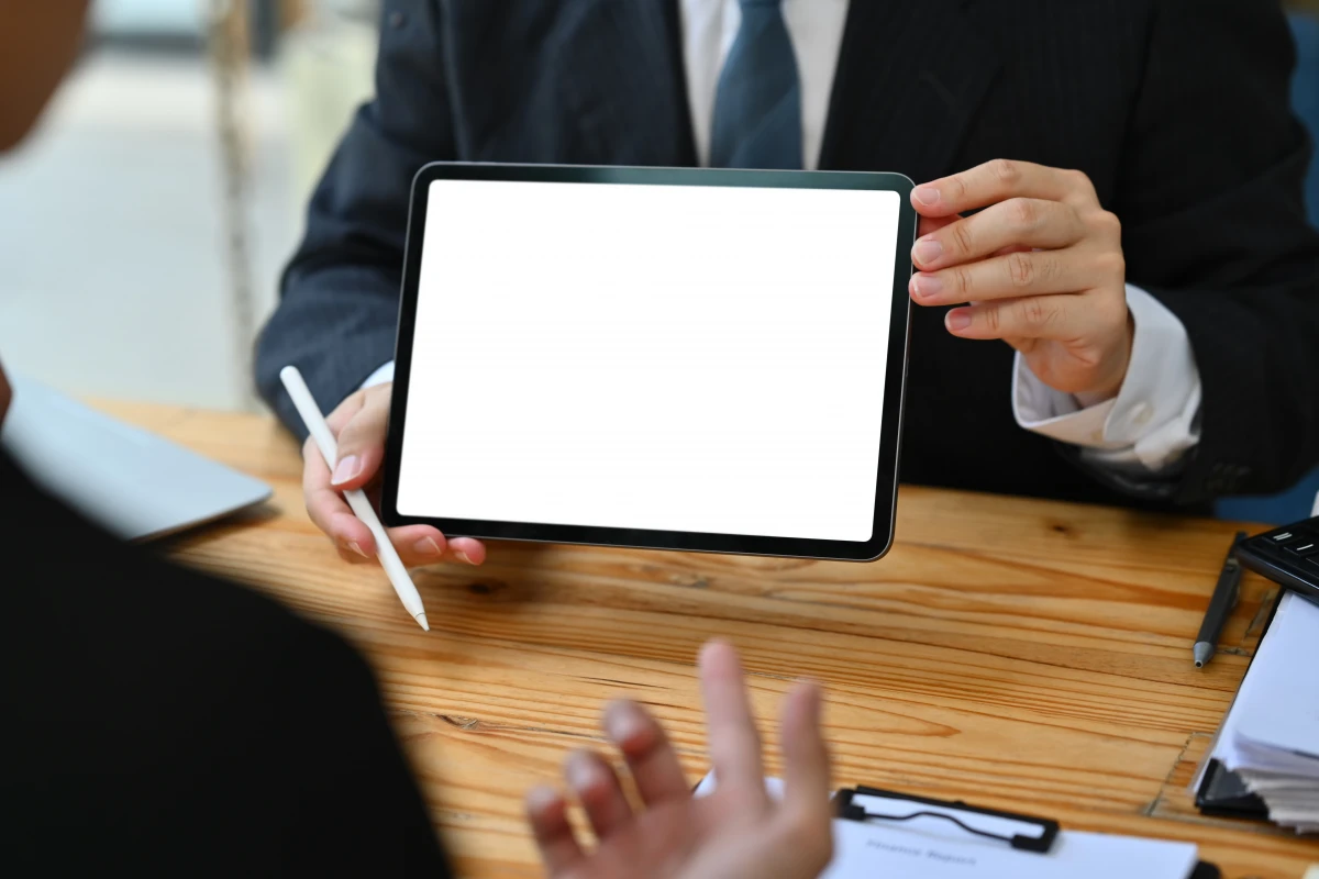 Les obligations d'assurance en entreprise : un enjeu crucial pour la protection de vos intérêts