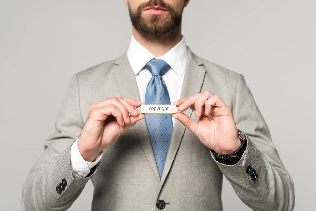 Protéger les droits d'auteur : enjeux et solutions pour les créateurs et les utilisateurs